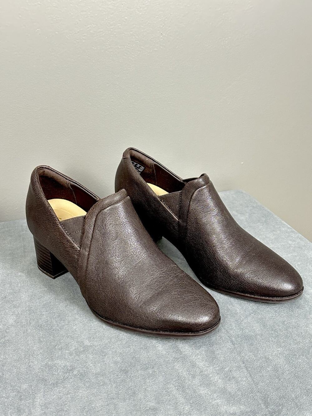 Clarks Loken Way Womens 8.5 Wide 8 1/2 Wide Dark Brown Leather Heel Bootie Shoe